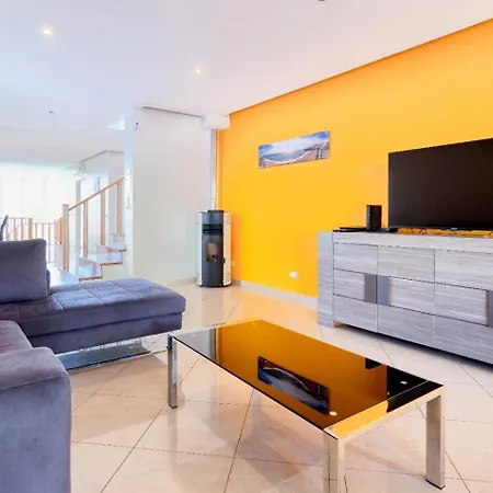 别墅 Full Private 300sqm Jacuzzi Heated Pool Ideal & Quiet Location 阿尔布费拉