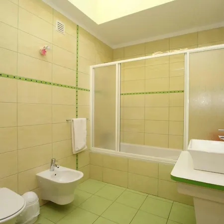 Full Private 300sqm Jacuzzi Heated Pool Ideal & Quiet Location 阿尔布费拉