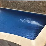 Vila Full Private 300sqm Jacuzzi Heated Pool Ideal & Quiet Location *