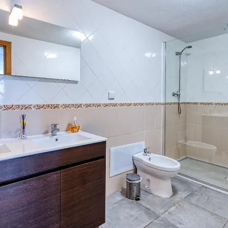 빌라 Full Private 300sqm Jacuzzi Heated Pool Ideal & Quiet Location