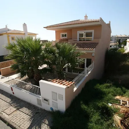 Full Private 300sqm Jacuzzi Heated Pool Ideal & Quiet Location *