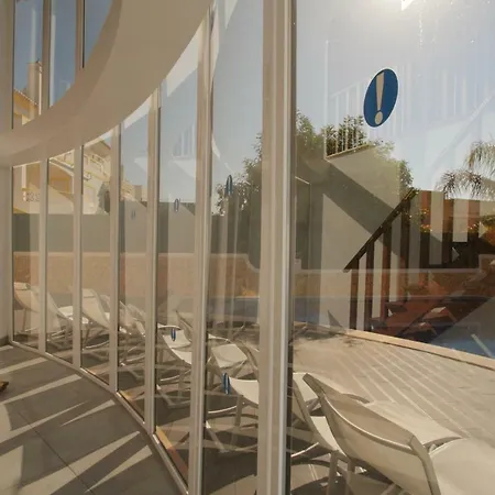 빌라 Full Private 300sqm Jacuzzi Heated Pool Ideal & Quiet Location *