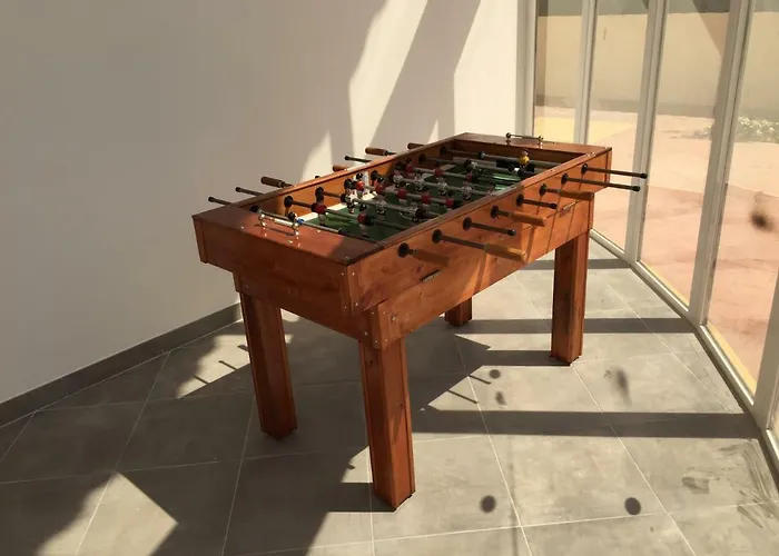 Full Private 300sqm Jacuzzi Heated Pool Ideal & Quiet Location *