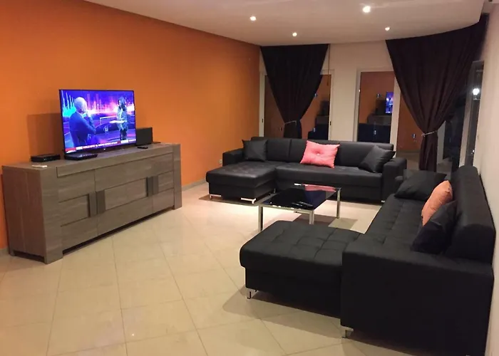 Full Private 300sqm Jacuzzi Heated Pool Ideal & Quiet Location * אלבופיירה