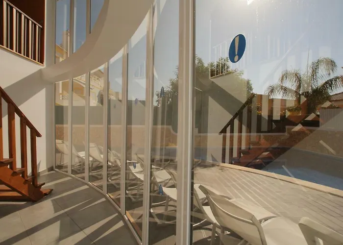 וילה Full Private 300sqm Jacuzzi Heated Pool Ideal & Quiet Location *