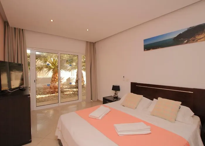 וילה Full Private 300sqm Jacuzzi Heated Pool Ideal & Quiet Location